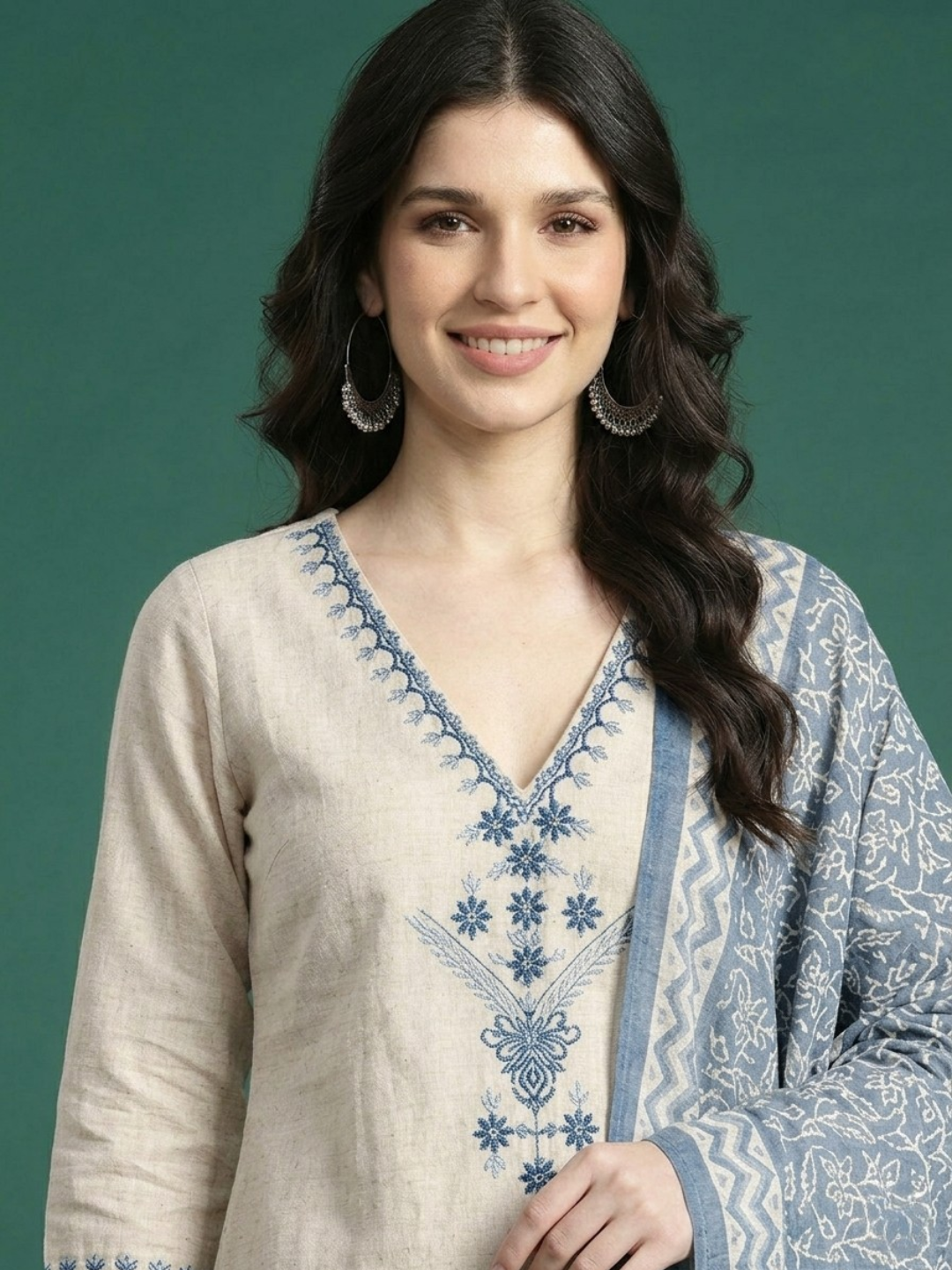 Off White Embroidered 3-Piece Suit Set with Silk Dupatta