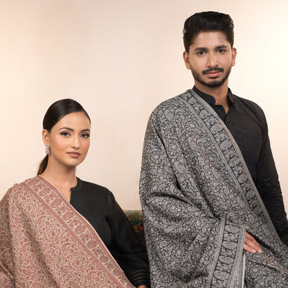 Kaani Weaving Shawls