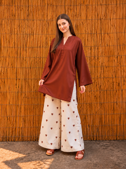 Woman wearing pure cotton Pakistani coord set